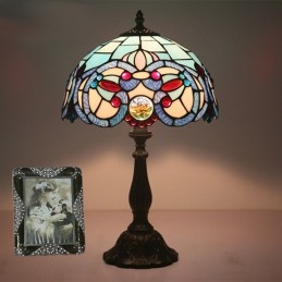 Lampu Meja Tiffany Gaya...